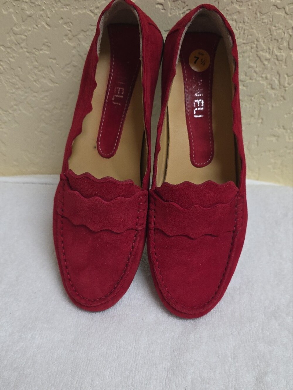 Vaneli Red Suede Scalloped Edge Loafers 7.5